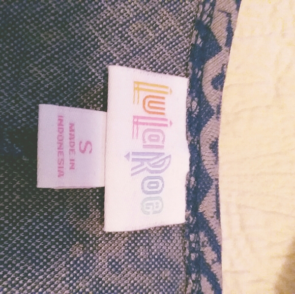 lularoe carly (Gt-70) - Picture 3 of 4